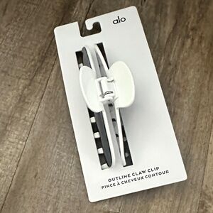 Alo Yoga outline claw clip